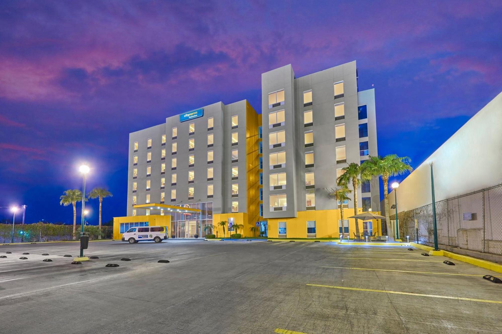 City Express By Marriott Mexicali Exterior photo