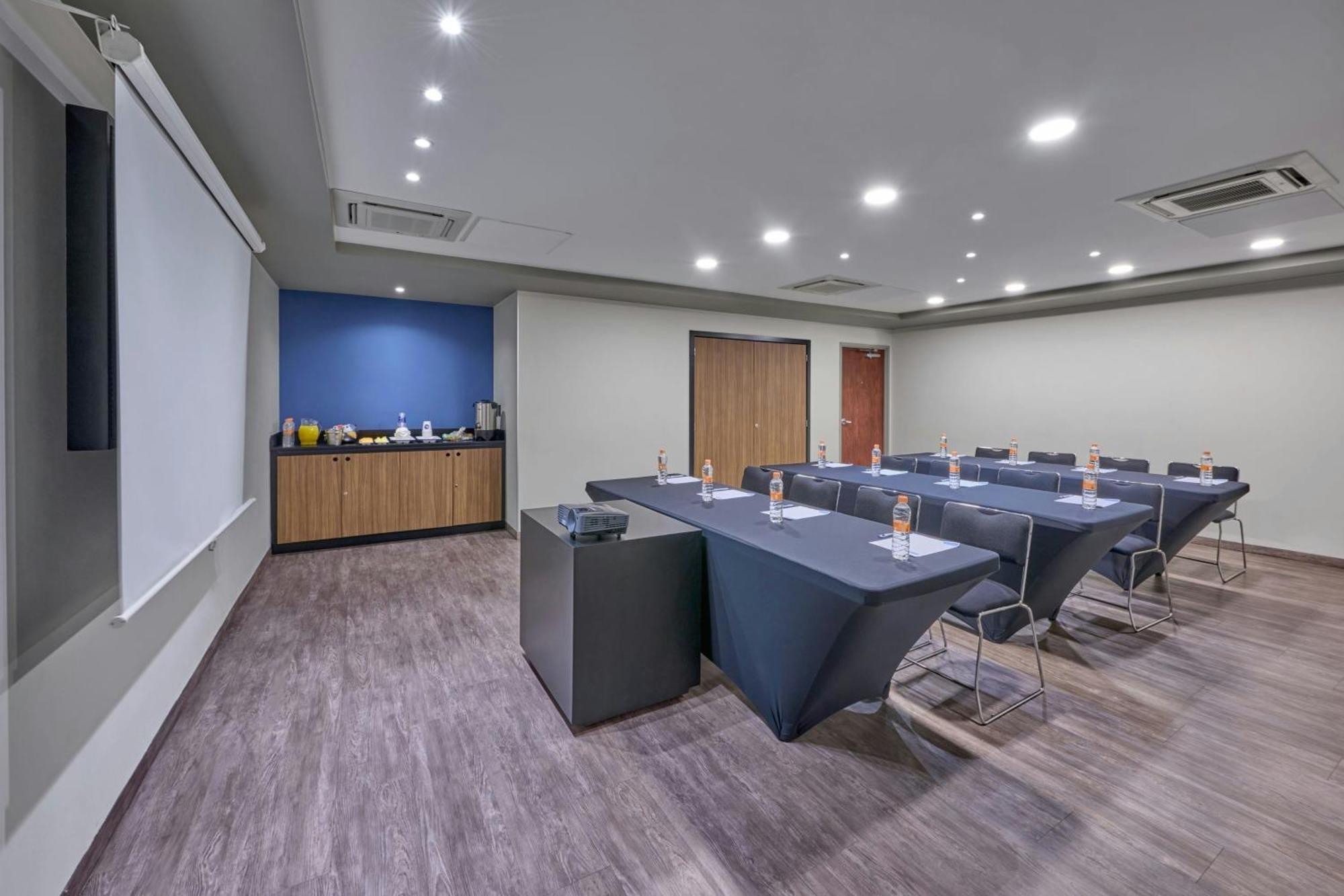 City Express By Marriott Mexicali Exterior photo